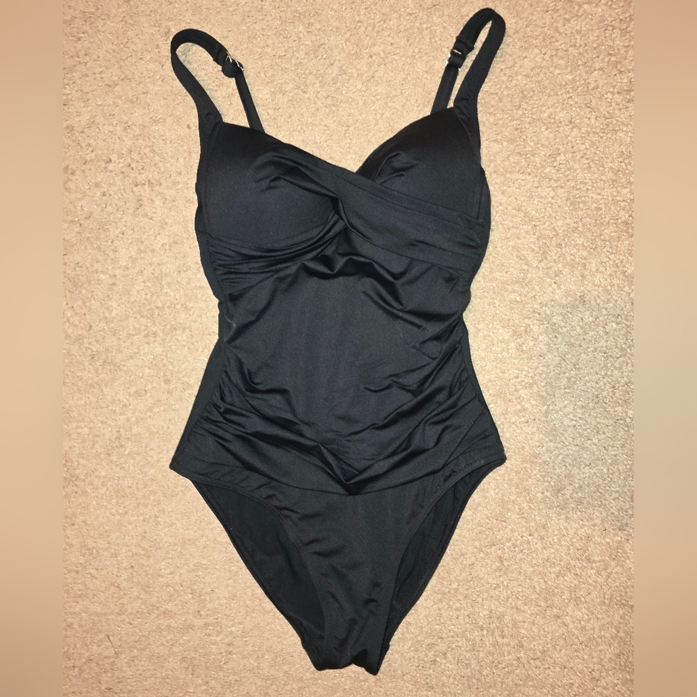 M&S BLACK ONE PIECE MAGIC SHAPING SWIMSUIT SWIM WEAR BATHING SUIT fits 6 UK 10